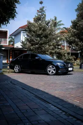 MERCEDES BENZ E250 W213 AVANTGARDE MBUX 2017