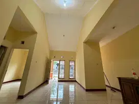 Disewakan Rumah Siap Huni Di Harapan Indah Bekasi