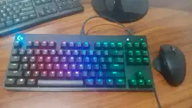 Mouse , keyboard G untuk gaming
