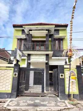 DIJUAL RUMAH LANTAI 2 LOKASI SIDAKARYA DENPASAR SELATAN