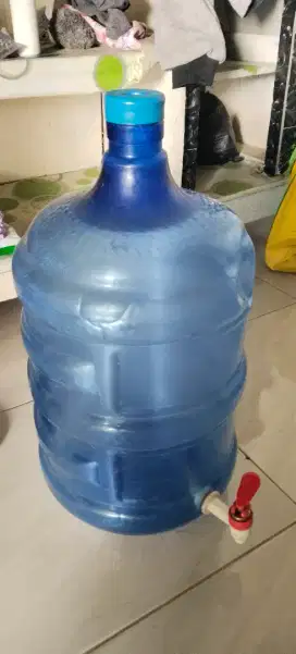 Galon dispenser