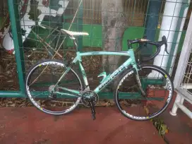 Sepeda Balap Bianchi Nirone7 made in Italy
