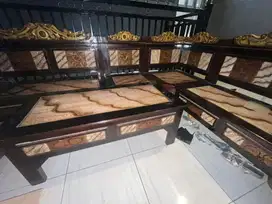 Kursi kayu sudut