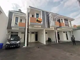 rumah mewah  SHM di sumur batu dekat cempaka mas jakarta pusat