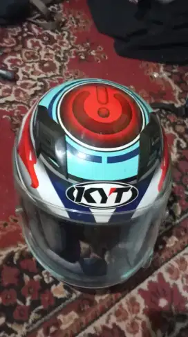 Jual Helm KYT R10 bekas