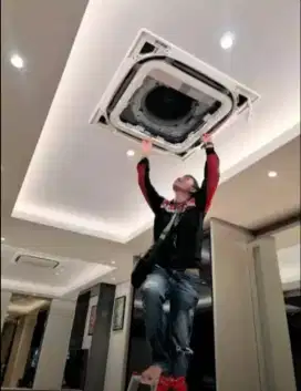 Service AC dan bongkar pasang AC, kulkas, mesin cuci, pompa air