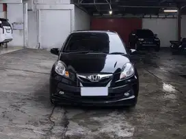 Honda Brio E Manual / MT 2015 Hitam