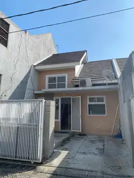 Disewakan rumah purimas one gate sistem daerah rungkut
