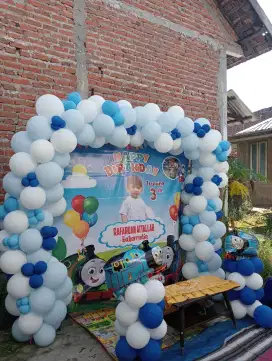 Dekorasi paket lengkap badut sulap tari ular balon stick gresik