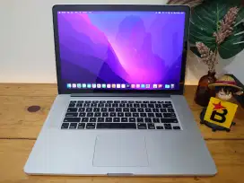 Macbook Pro Retina 2015 15 Core i7 RAM 16 GB Dual VGA Desain Lancar