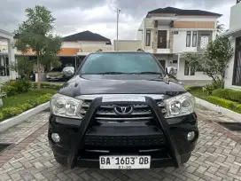 Toyota Fortuner G Metic Solar 2009 Pmk 2010