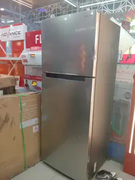 Kulkas Samsung 2 pintu kapasitas penyimpanannya 385 L