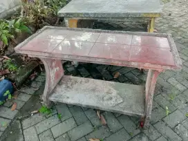 Di Jual 2 Meja Cor Aquarium masih Bagus