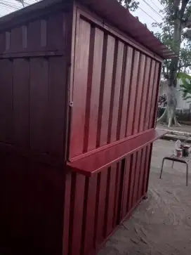 Rombong container