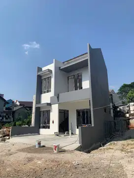 Rumah di Ciracas Dekat PKP, LRT, Toll Bambu Apus, Cibubur