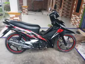 SUPRA X 125 FI SS LENGKAP PAJAK HIDUP MASIH BAGUS