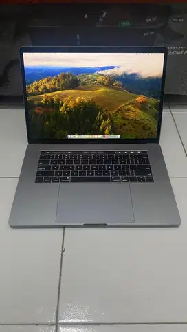 MACBOOK PRO RETINA 15 INCH 2018 i7 16/512 DUAL VGA