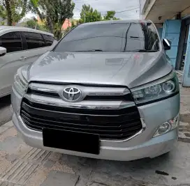 Toyota Kijang Innova 2.0 Q Venturer AT 2015 Silver