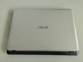Laptop vivobook ASUS A407M like new