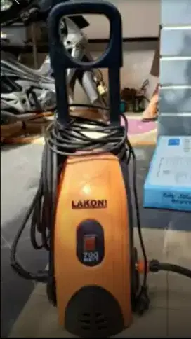 Mesin cuci mobil high preasure merk Lakoni, jet cleaner mobil