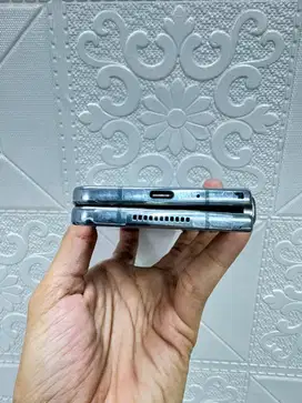 Samsung Fold 4 ek sein 512 gb