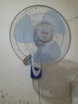 Kipas angin dinding 16 inch merk cosmos normal siap pakai nego tipis
