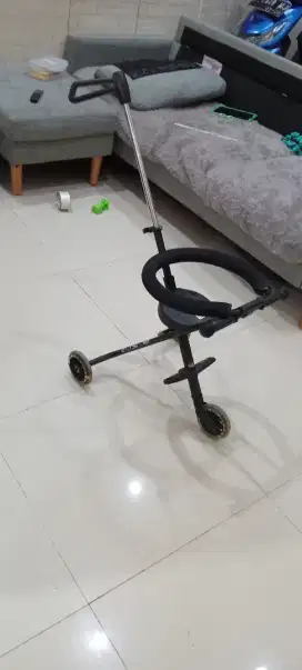 Stroller lipat traveling