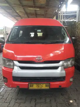 TOYOTA HIACE COMMUTER THN 2017