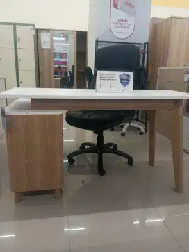 Pendant office desk oak