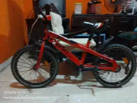Di jual karena butuh uang
