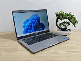 Laptop Desain Grafis Core I5 Gen 11 RAM 16 GB Merk Dell Layar FullHD