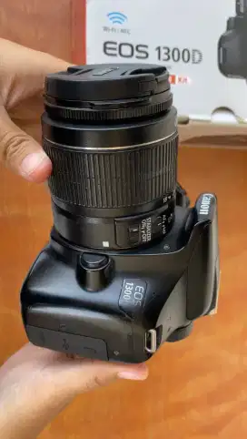 Canon 1300d EFS 18-55mm IS II