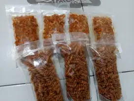 Aneka cemilan pedes asin manis