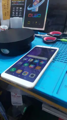 REDMI 6 . RAM 2/32