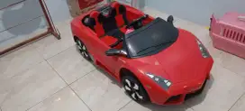 Mobil Aki Merah Lamborginj