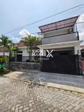 Rumah asri terawat siap huni sawojajar malang