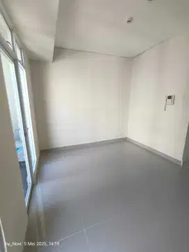 disewakan studio unfurnished Apt. Puri Orchard lt tinggi view pool