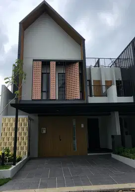 Rumah Baru Siap Huni 3 Lantai Attic Room Dekat AEON Mall & IKEA JGC