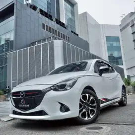 MAZDA 2 R SKYACTIVE AT 2015 LIMITED EDITION