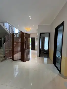 Di Jual Rumah Golf Island Pik Mewah uk 8x20 Full Furnish