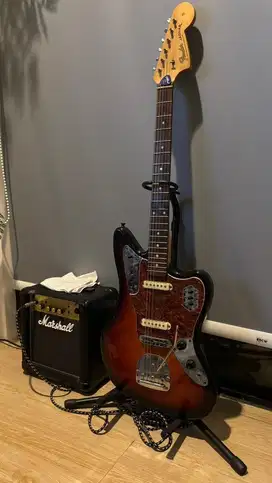 Fender Jaguar + Marshall MG10