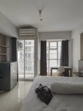 Pool View! Dijual Apartemen Taman Melati Dekat UNAIR