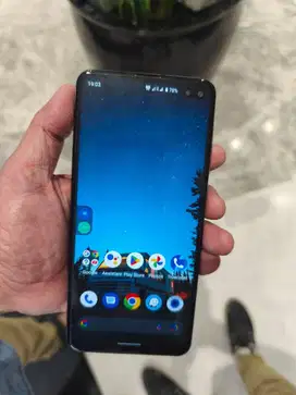 Sharp Aquos Sense 4 plus