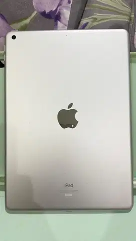 For sale iPad 9 + Apple Pencil gen 1