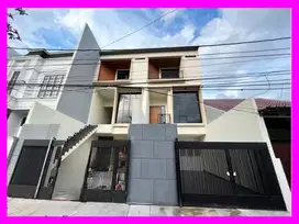 dhyana Rumah Baru Tomang 3 Lantai Strategis