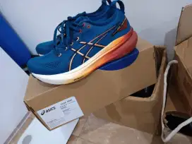 Sepatu olahraga Asics gel kayano 31 ukuran 42(27cm)
