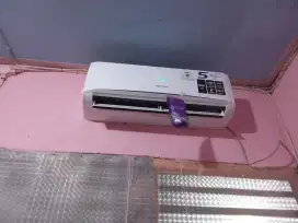 Jual AC Polytron 1/2pk deluxe 2 PAC 05VH