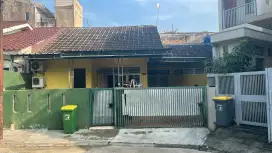 Dijual Cepat ! Rumah di Villa Nusa Indah 2, 3KT, 3KM, SHM