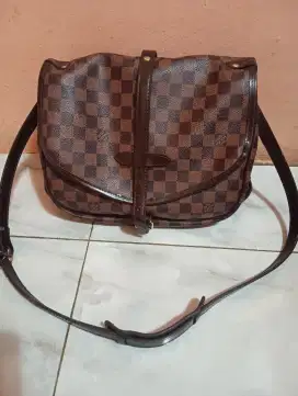 Tas merk Louis Vuitton