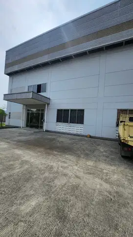 GUDANG BAGUS RAPI, AMAN DAN BEBAS BANJIR DI KAWASAN INDUSTRI CIKARANG